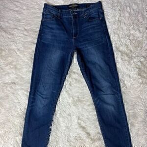 EUC Dark Blue Women’s Lucky Brand Jeans Bridgette skinny Size 6/28